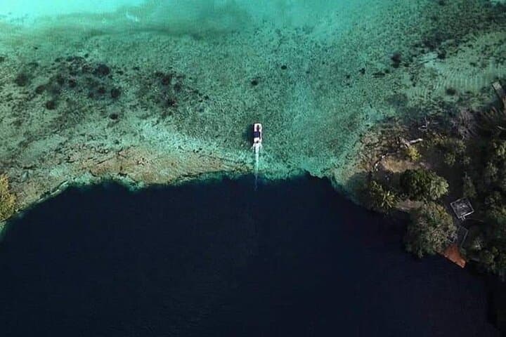 Private Bacalar Lagoon Tour: Laguna de los 7 Colores Experience photo 6