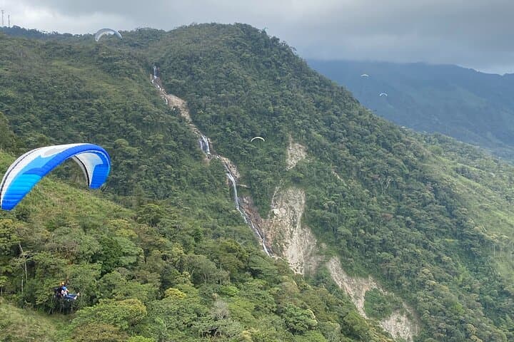 Paragliding Cocorná: Private Flight from Medellín Over Waterfalls photo 3