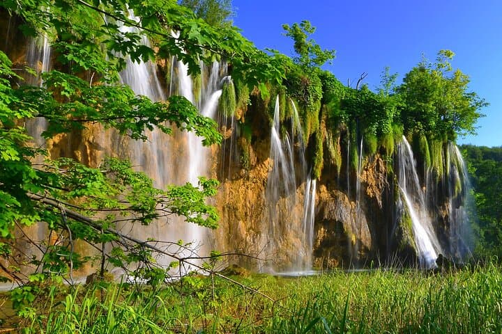 Plitvice Lakes National Park: How to Experience Croatia’s Turquoise Waterways photo 3