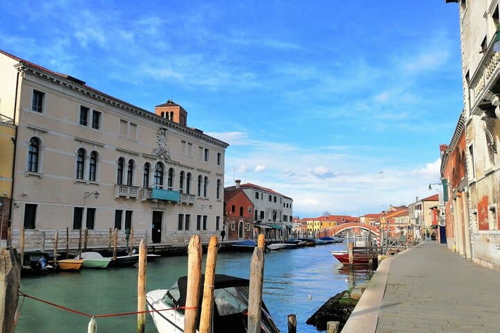 Create-a-Venetian-Bead-Glass-Lampwork-Workshop-and-Walking-Tour-in-Murano photo 3