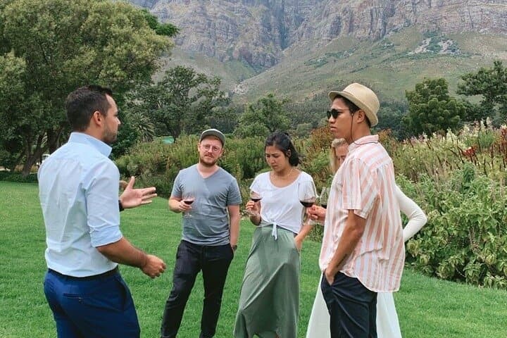 stellenbosch-winelands-guided-wine-tasting-tour