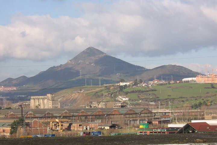 Summit Serantes: Coastal Fort Hike from Bilbao photo 2