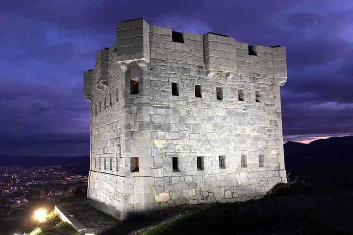 Summit Serantes: Coastal Fort Hike from Bilbao
