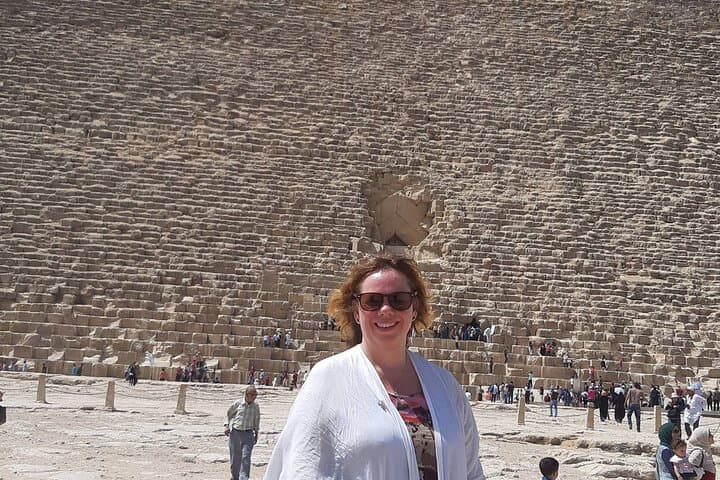 Private Full-Day Tour: Giza Pyramids, Sphinx, Egyptian Museum & Khan el-Khalili photo 5