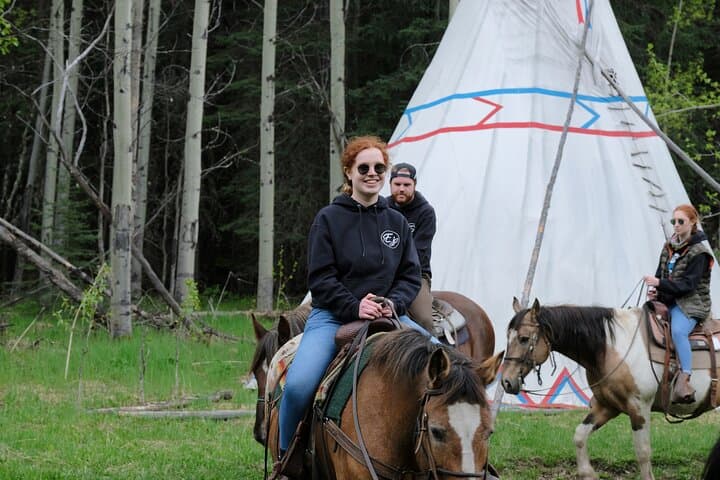 Buffalo Loop 1-Hour Horseback Ride in Kananaskis — Boundary Ranch Experience photo 3