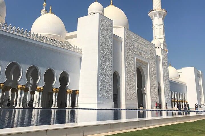 Abu Dhabi Day Trip from Dubai: Sheikh Zayed Mosque, Corniche & Yas photo 3