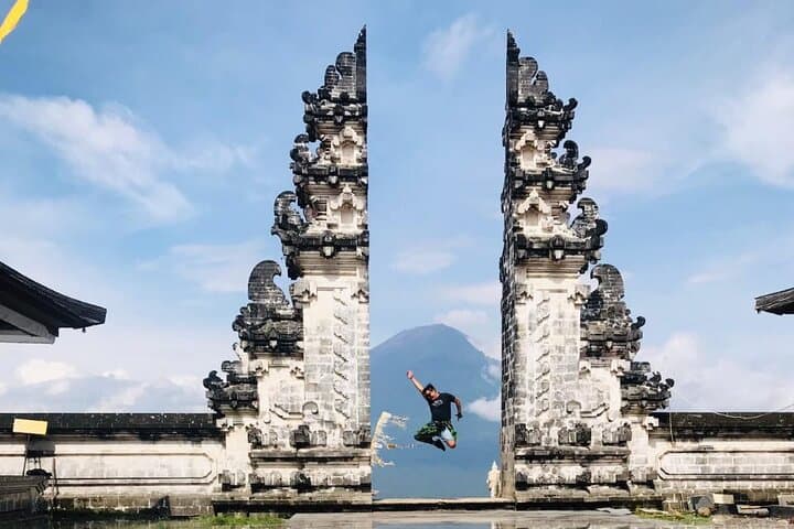 East Bali Day Tour: Lempuyang Gate, Tirta Gangga & Tukad Cepung Waterfall photo 4