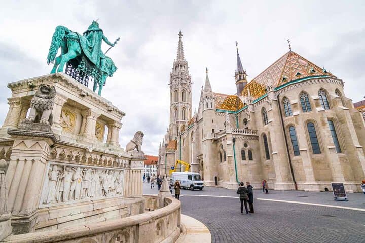 Private 4-Day Budapest Historic Tour with Central Hotel & Danube Cruise photo 2