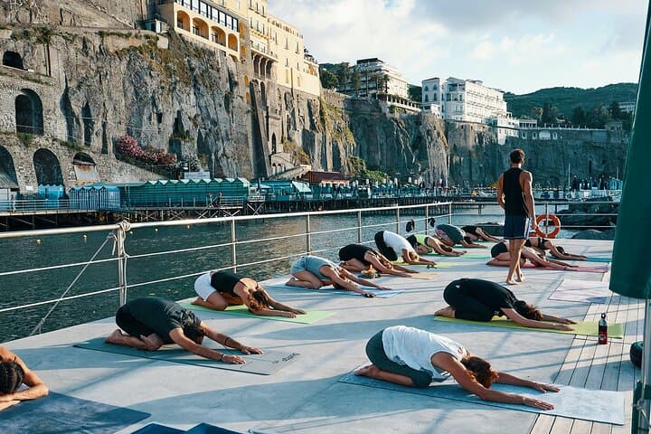 Sunset Yoga by the Sea in Sorrento: Beachfront Wellness Class photo 4