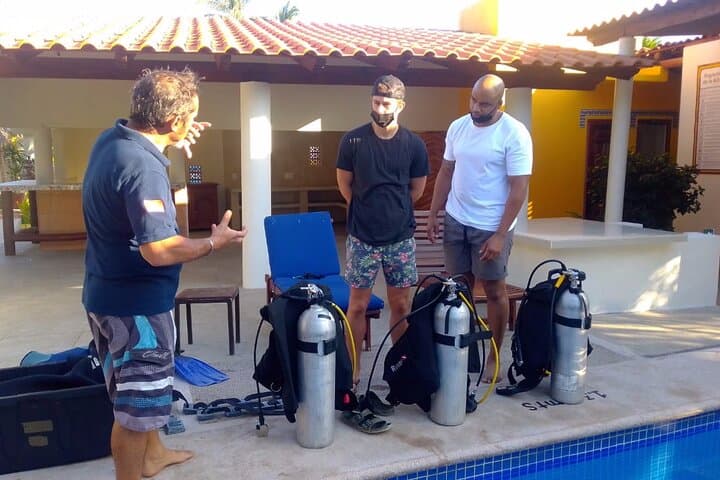 Discover Scuba Diving in Sayulita: First Ocean Dive at Carilleros photo 3
