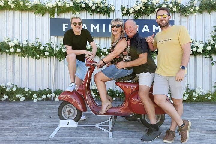 Marlborough Wine Tour: Full-Day Sauvignon Blanc Tasting & Vineyard Lunch