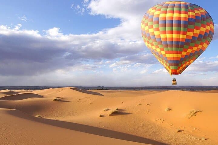 Sunrise Hot-Air Balloon Over Dubai Desert — Falcon Show, Breakfast & Transfer photo 6
