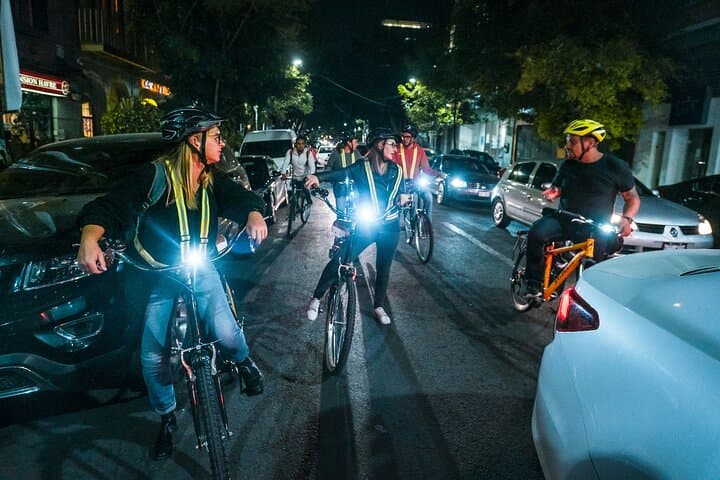 Mexico City Night Bike & Street Food Tour Through Condesa & Roma photo 4