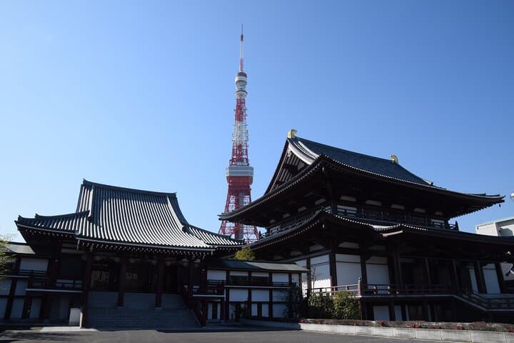 One-Day Private Tokyo Highlights: Imperial Palace, Tsukiji & Harajuku photo 3
