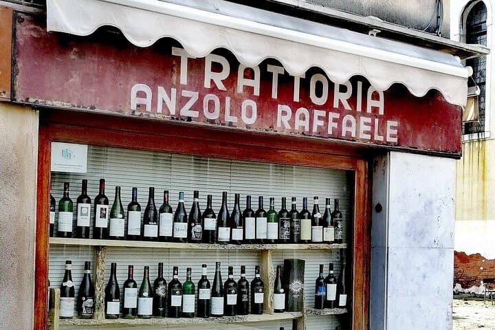 Hidden Alleys & Local Life: Off-the-Beaten-Path Walk in Venice photo 4