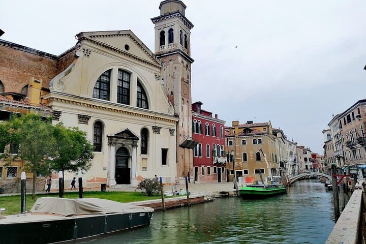 Hidden Alleys & Local Life: Off-the-Beaten-Path Walk in Venice photo 5