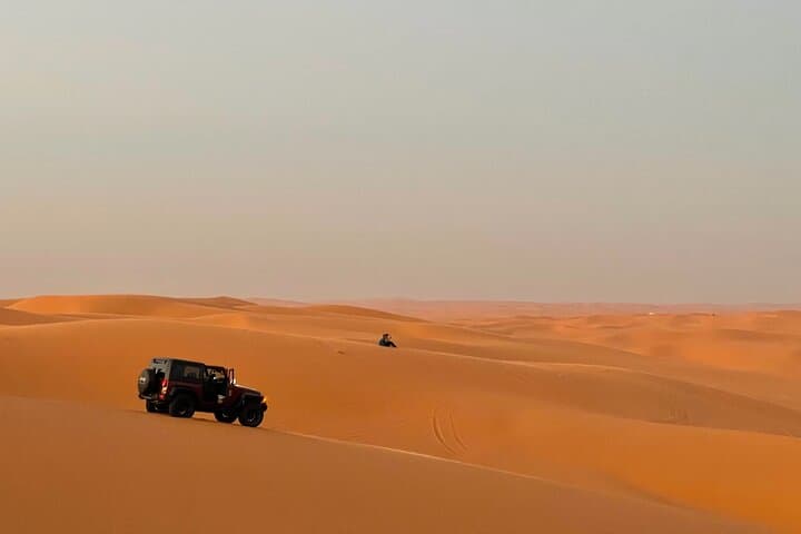 Red Sand Dunes Desert Safari & Sunset Dinner near Riyadh