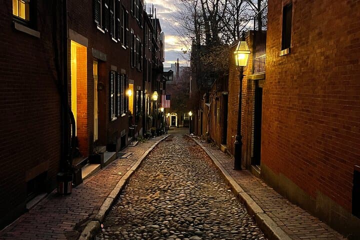 Self-Guided Boston Christmas Tour — Beacon Hill, Holiday Lights & Historic Walk