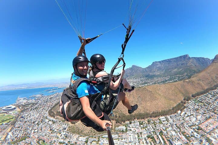 Tandem Paragliding over Cape Town: Signal Hill & Lion's Head Flights with Expert Instructors photo 6
