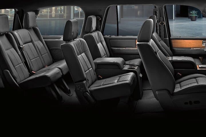 Private Departure Transfer From Buffalo to Buffalo Niagara International Airport — Door-to-Gate Luxury Transfer photo 2