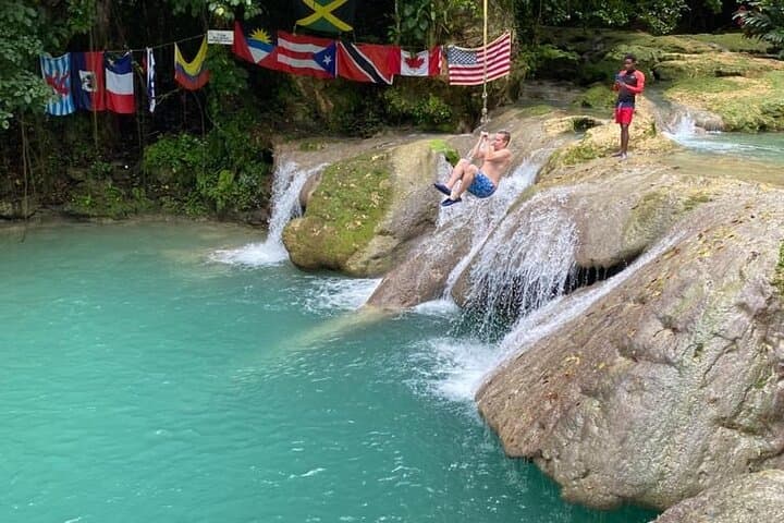 Blue Hole & River Tubing Combo from Montego Bay — Jump, Float and Explore Ocho Rios photo 3