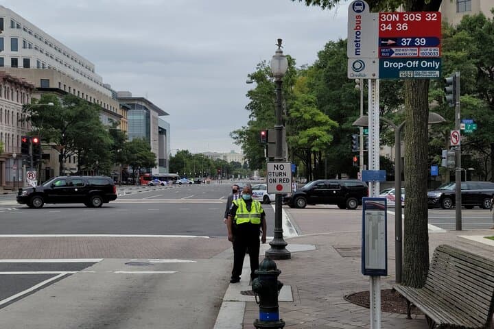 Full-Day Washington DC Memorials & Monuments Tour from Williamsburg photo 3