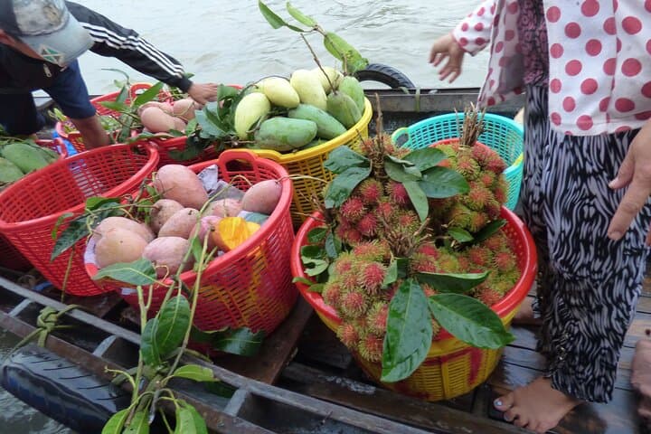 11-Day Vietnam Beach Adventure: Halong Bay Cruise to Phu Quoc photo 6