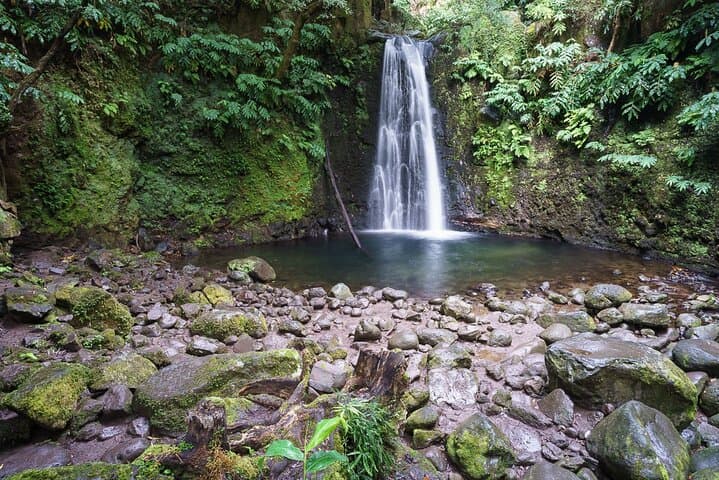 Sanguinho Forest Walk: Salto do Prego Waterfall & Abandoned Village on São Miguel photo 2