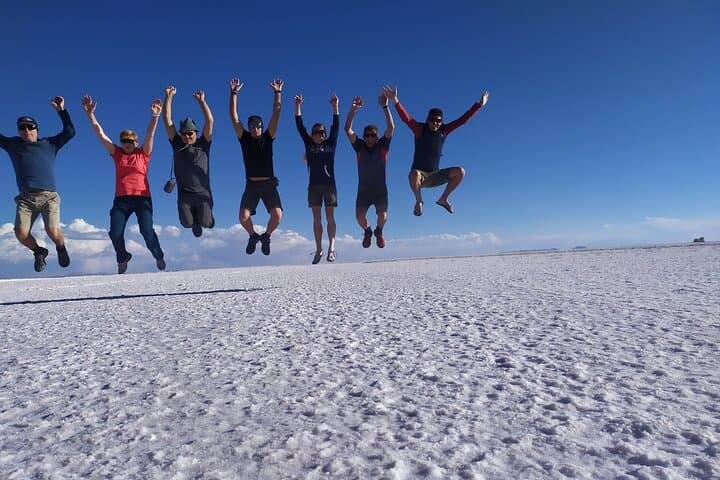 4-Day Salar de Uyuni 4x4 Tour with Tunupa Volcano, Incahuasi & Laguna Colorada photo 4