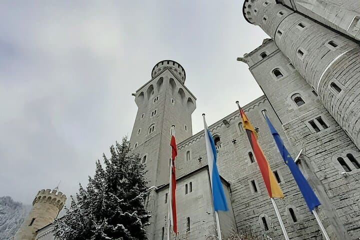 Neuschwanstein Exclusive Romantic Winter Tour with Skip-the-Line Tickets photo 6