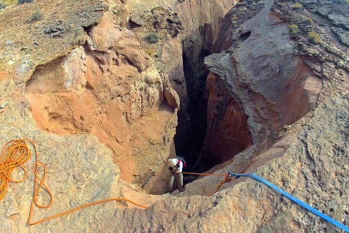 Robber's Roost Canyoneering: Full-Day Rappels & Redrock Routes from Hanksville photo 5