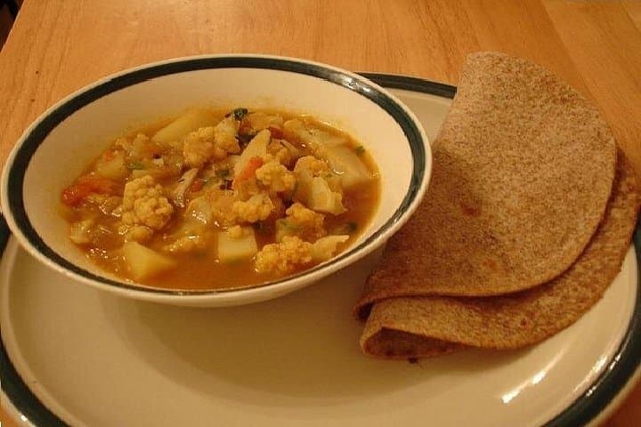 Delhi Home Cooking Experience: Cook and Eat with a Local Family photo 4