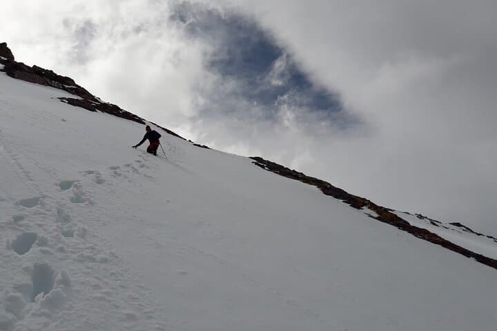 Cerro Madsen Ascent and Laguna Torre: 2-Day Backcountry Trek in Los Glaciares photo 3