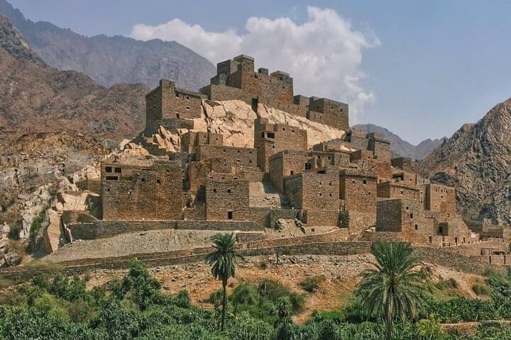 6-Day Cultural & Mountain Tour: Jeddah, Taif, Al Baha & Abha