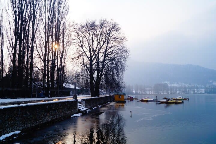 5-Day Private Kashmir Tour from Srinagar — Gulmarg, Pahalgam & Dal Lake photo 4