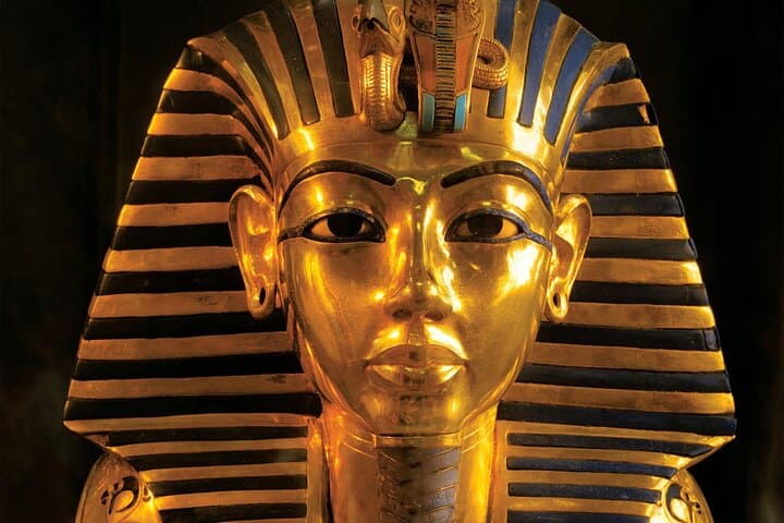 3-Day Cairo Tour from Taba: Pyramids, Egyptian Museum & Saqqara photo 2