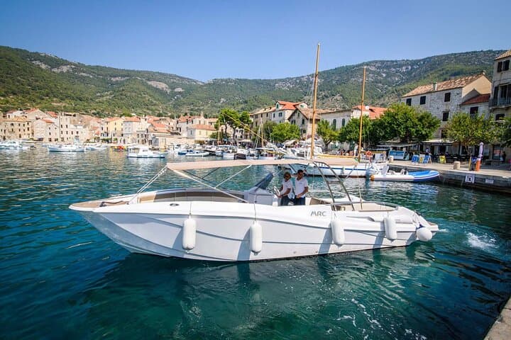 Split Airport to Hvar Speedboat Transfer: Fast Water Taxi to Hvar Town photo 3