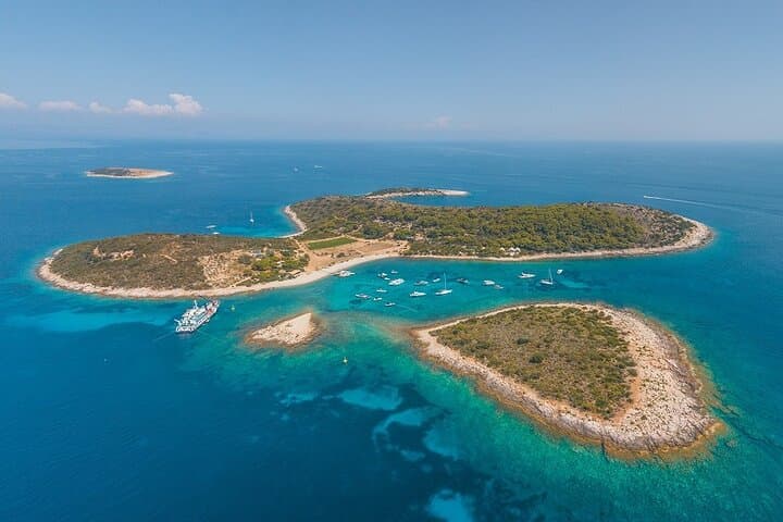 Blue Cave & Hvar: Private 5-Island Boat Tour from Split photo 2