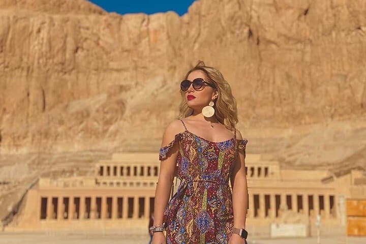 5-day-cairo-aswan-abusimbel-cultural-escape photo 4