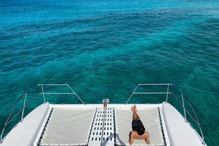 Private Catamaran Cruise and Snorkeling in Waikiki — Diamond Head Day Sail photo 2