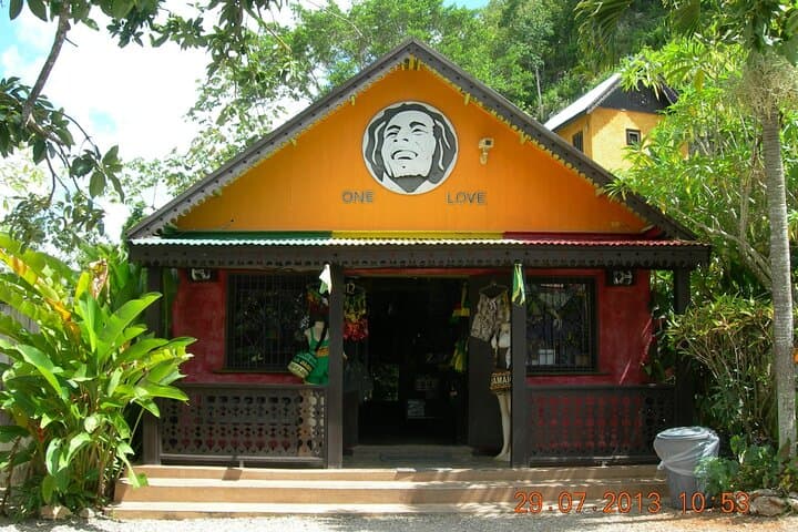Bob Marley, Dunn's River Falls & Pelican Bar: 2-Day Jamaica Culture, Climb and Sea Escape