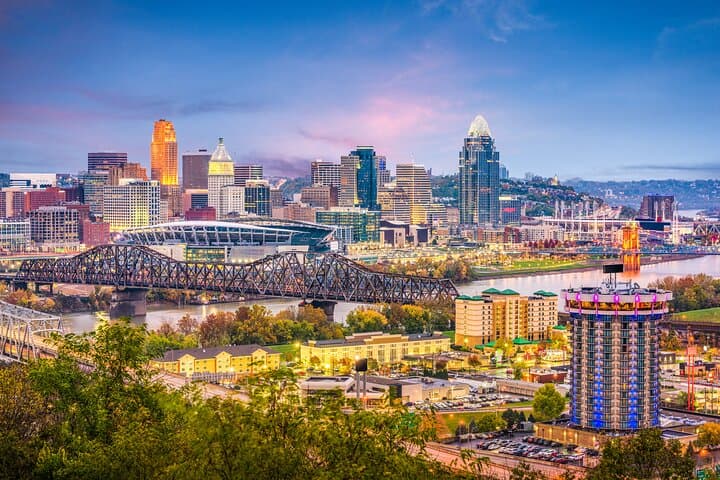 Self-Guided Downtown Cincinnati Walking Tour: Smale Riverfront to Fountain Square