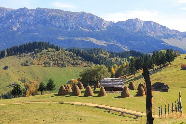 Eco Trail Romania: Hike Moeciu de Sus & Transylvania Amphitheater from Brașov photo 6