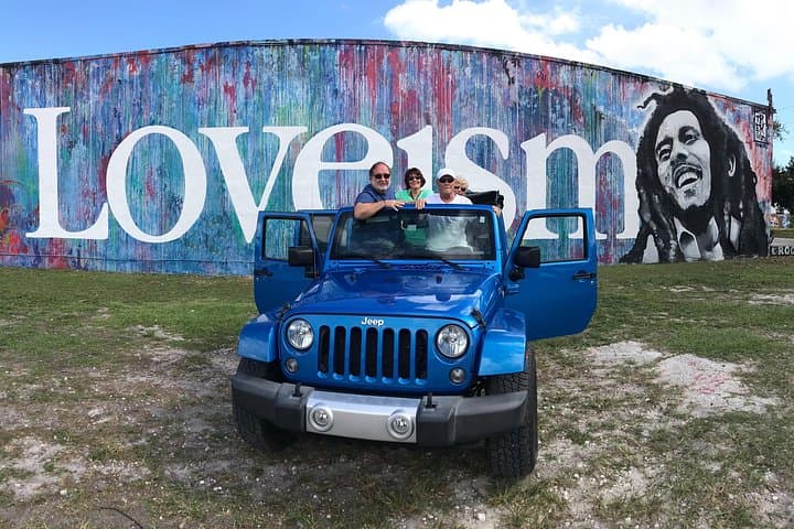 Private Miami City Sightseeing Tour: Art Deco, Bayside Views & Local Flavor photo 1