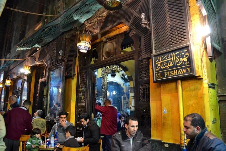 Step Back Through Cairo: El-Moez Street, Cairo Tower & El-Fishawy Private Tour