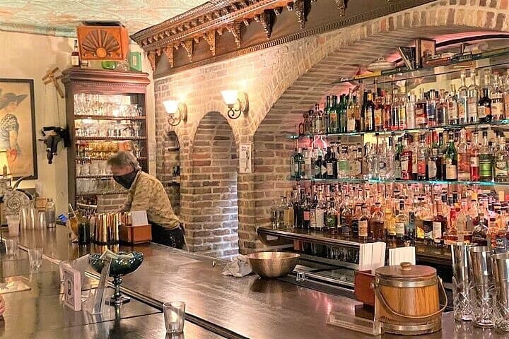 Savannah Walktails & Bar Bites: Historic Downtown Cocktail Walking Tour