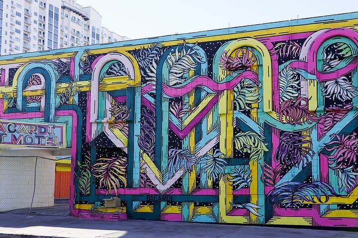Las Vegas Private Street Art & Architecture Photo Tour — Downtown Photo Walk photo 2