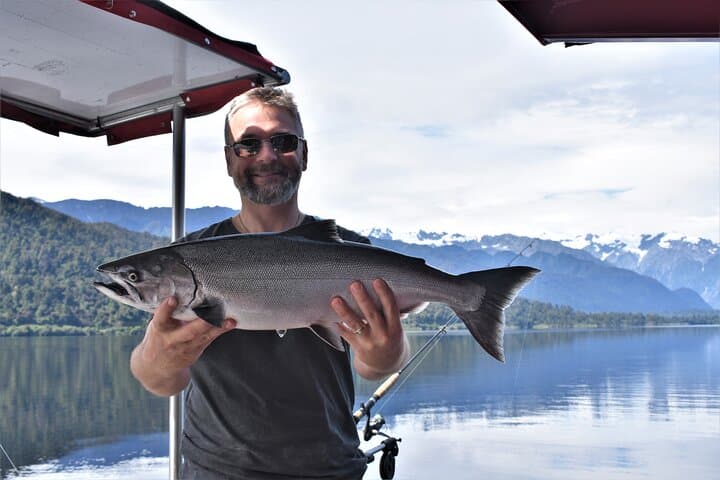 Lake Mapourika Fishing Charter: 3-Hour Franz Josef Glacier Angling Experience