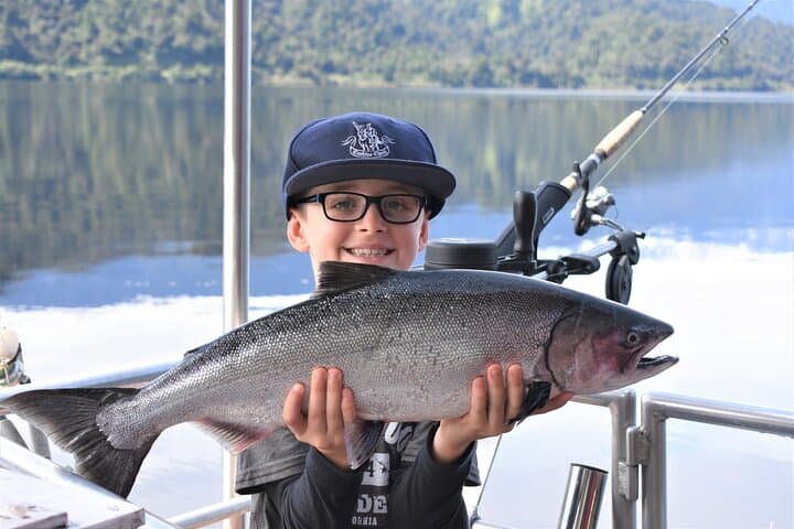 Lake Mapourika Fishing Charter: 3-Hour Franz Josef Glacier Angling Experience photo 4