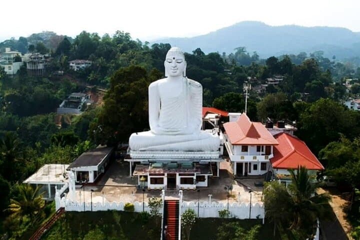 Tuk Tuk to Bahirawakanda Buddha: Kandy Hilltop Temple & Panoramic Views photo 2